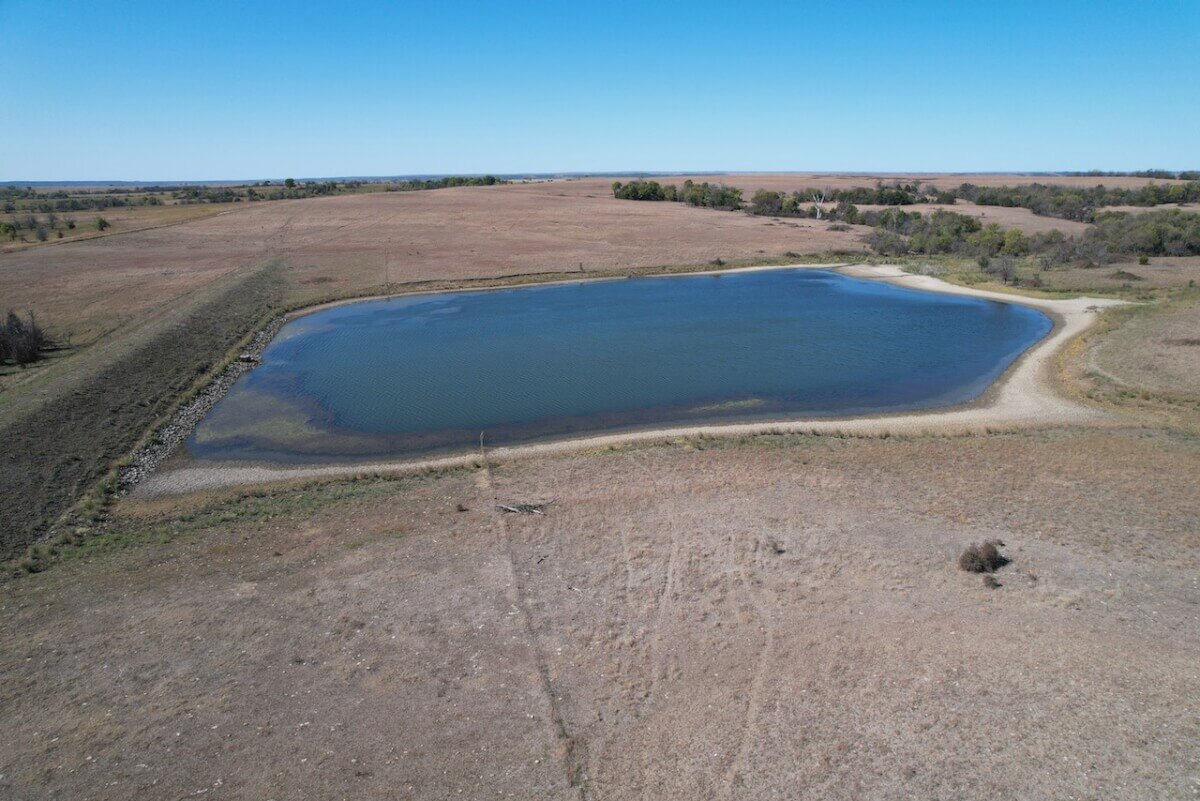 640+- Acres Chautauqua County, Kansas – Watershed Lake, Pasture, Rolling Hills, & Hunting photo 5