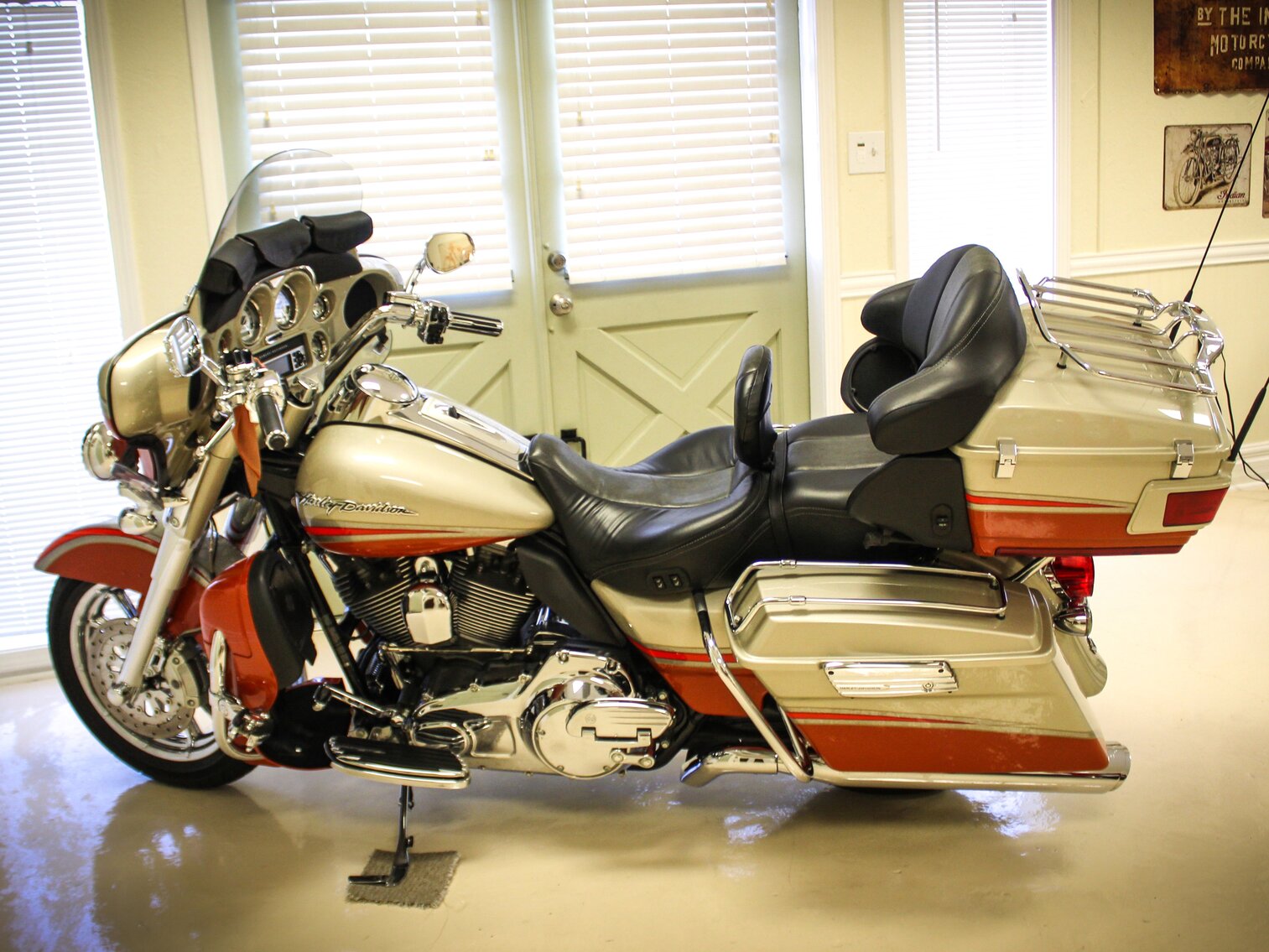 2009 HARLEY DAVIDSON CVO SCREAMING EAGLE ULTRA CLASSIC 