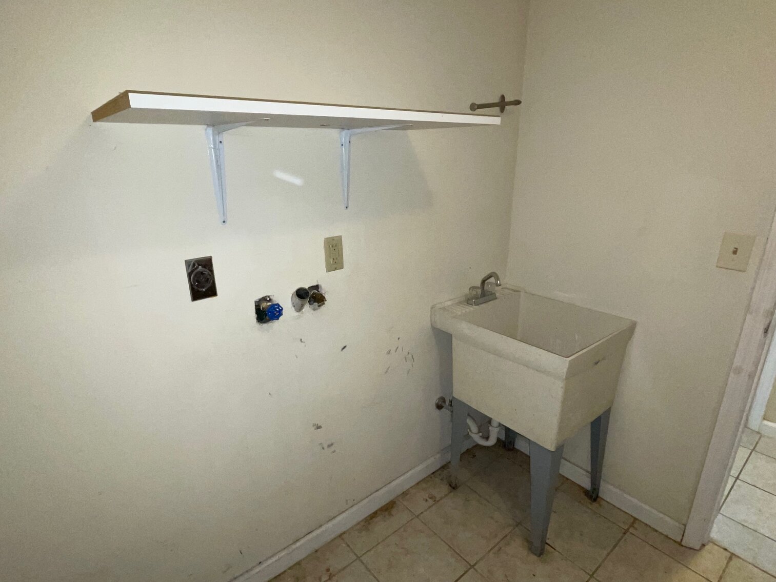 Image for SOLD $159,500 - Beautiful 4 Bedroom Brick Mid-Entry on 1.2 Acres