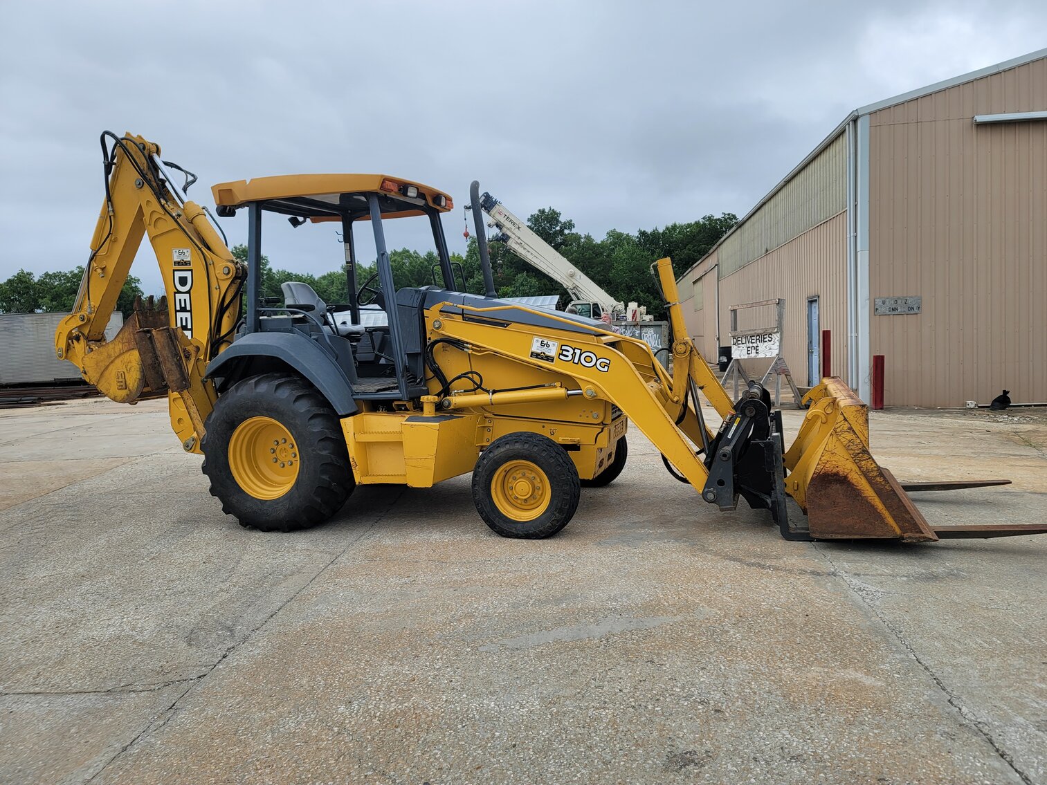 Image for 2005 John Deere 310sg (low hours)