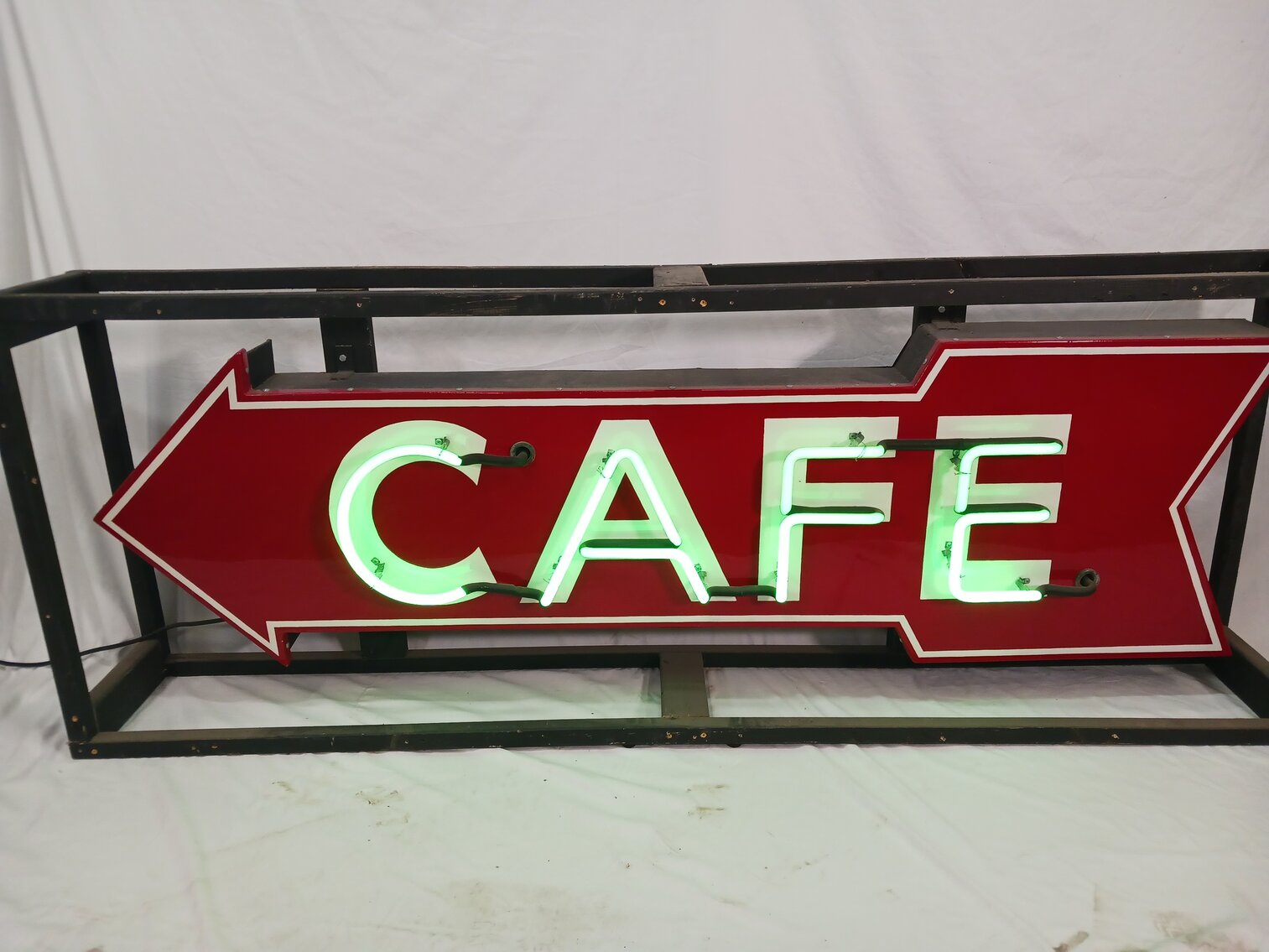 CAFE NEON SIGN