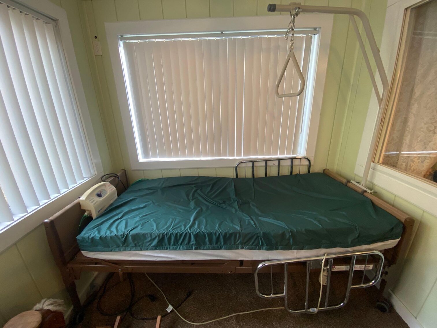 Image for Scooters, Household, Jewelry, Decorative, Collectibles, Animal Decor, Appliances (Grey)