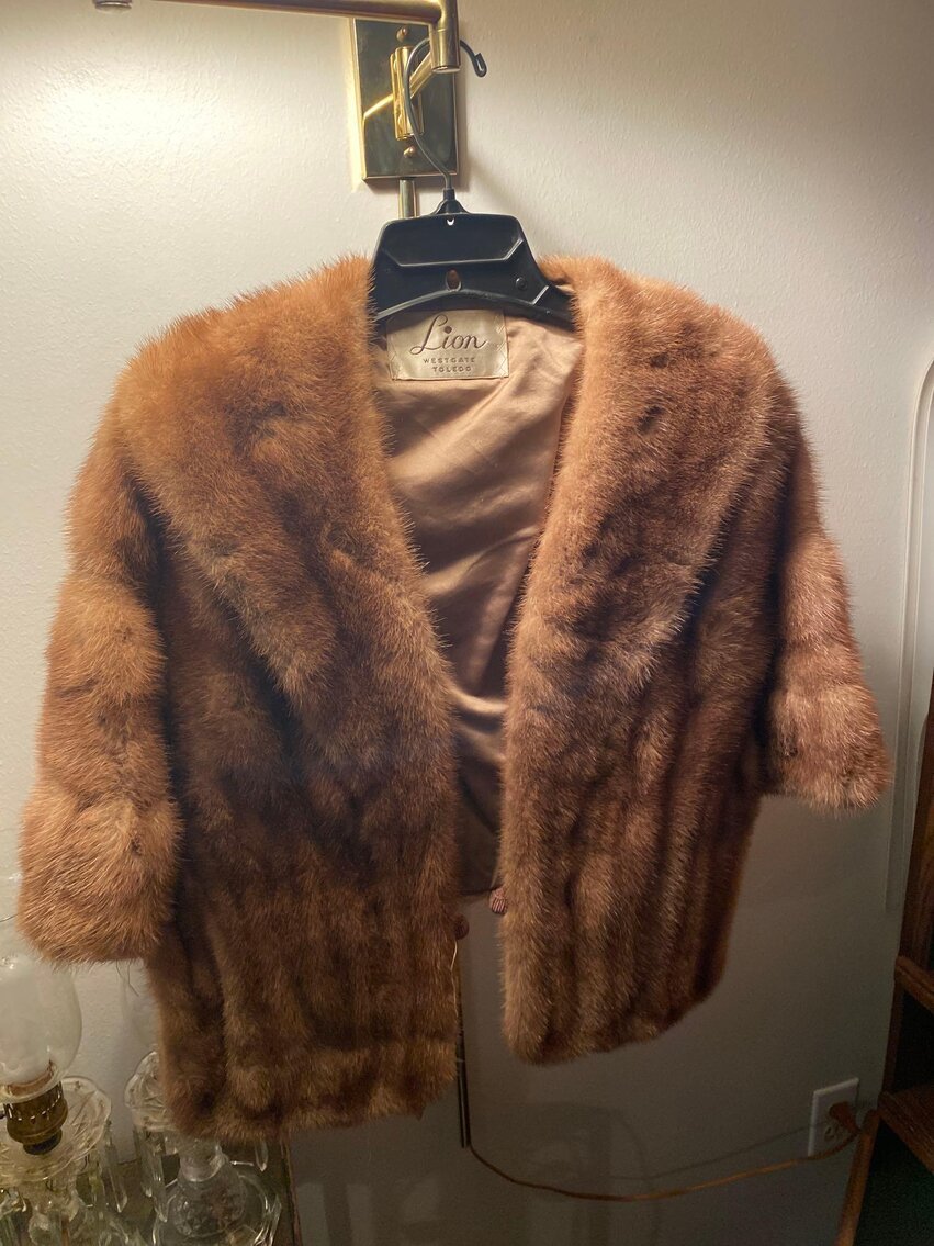 Image for Scooters, Household, Jewelry, Decorative, Collectibles, Animal Decor, Appliances (Grey)