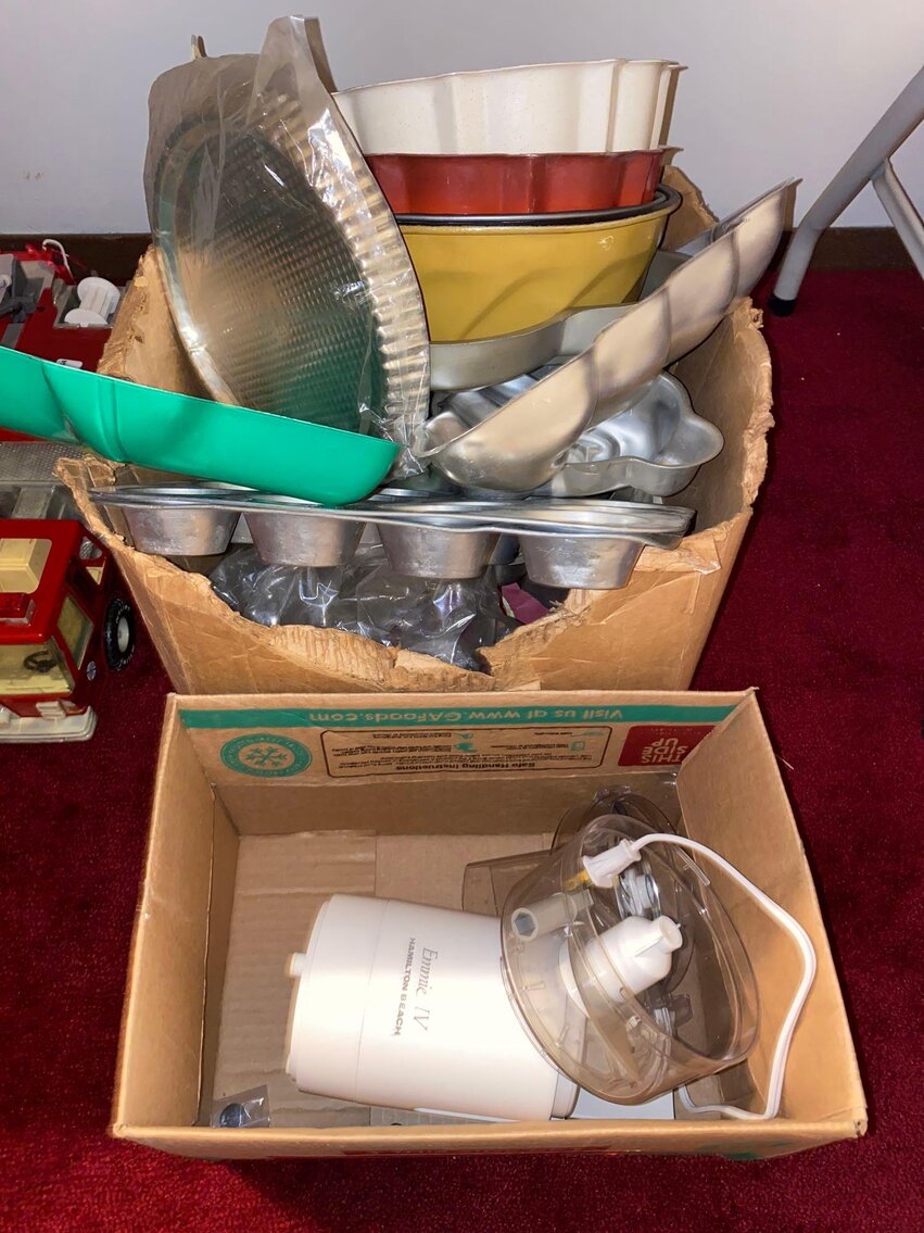 Image for Scooters, Household, Jewelry, Decorative, Collectibles, Animal Decor, Appliances (Grey)