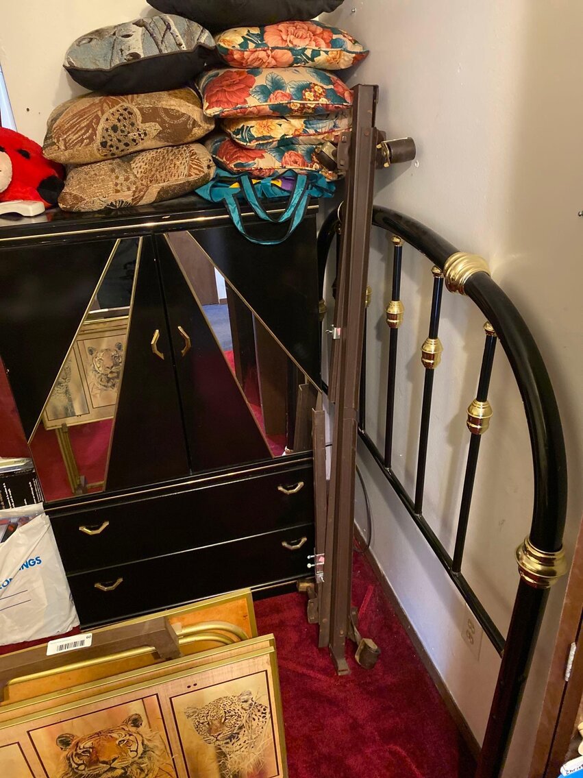 Image for Scooters, Household, Jewelry, Decorative, Collectibles, Animal Decor, Appliances (Grey)