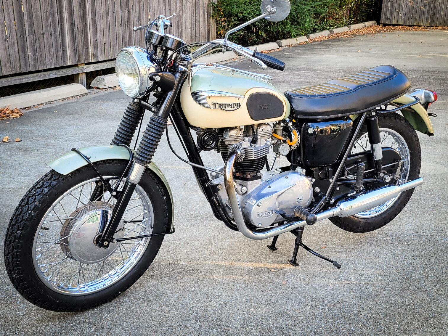 1967 TRIUMPH TR6-R TROPHY 