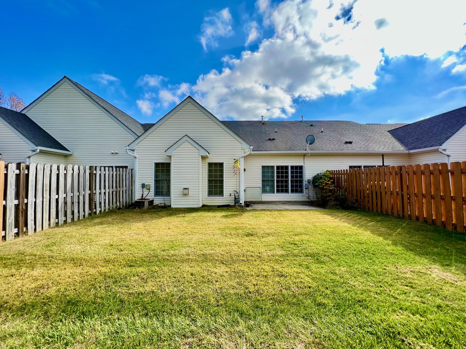 Image for 2 BR/2 BA Villa in The Salem Fields Neighborhood of Spotsylvania County, VA--SELLING to the HIGHEST BIDDER!!