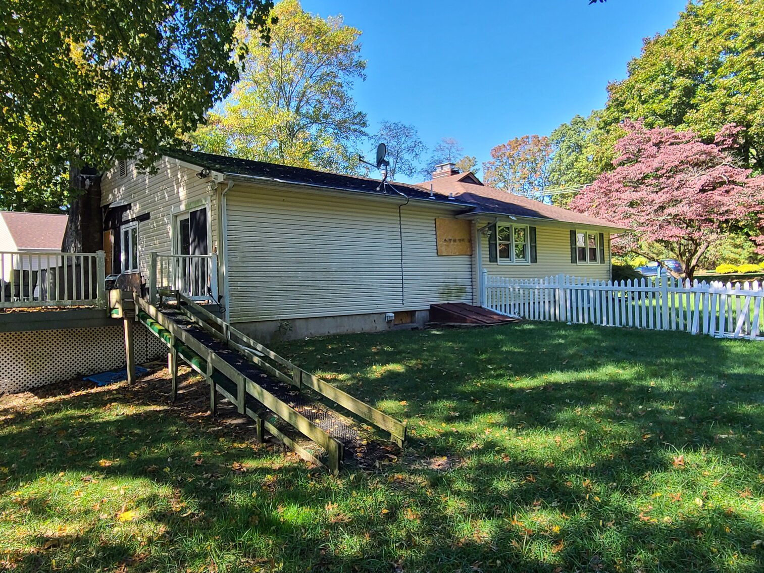 Image for Seller Ordered Online Auction - 3,630 +/- SF Ranch Style Dwelling on 1.42 +/- Acre Lot