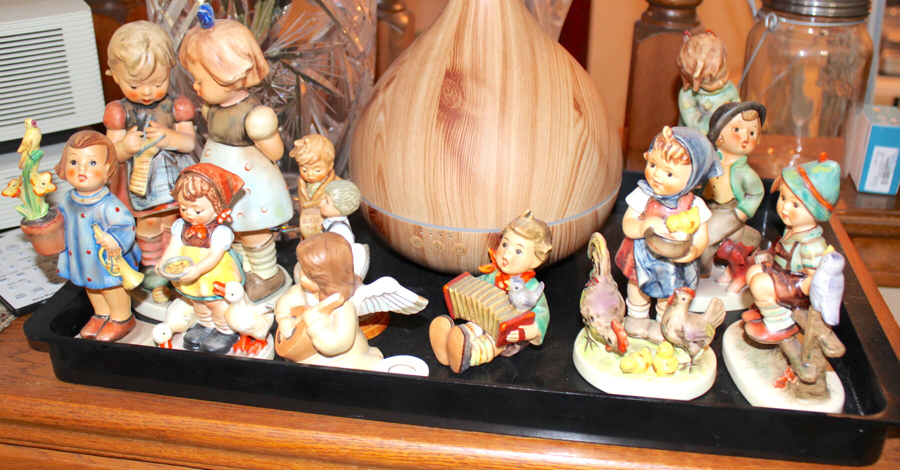 Image for MEGA 2-RING COLLECTOR'S ESTATE AUCTION