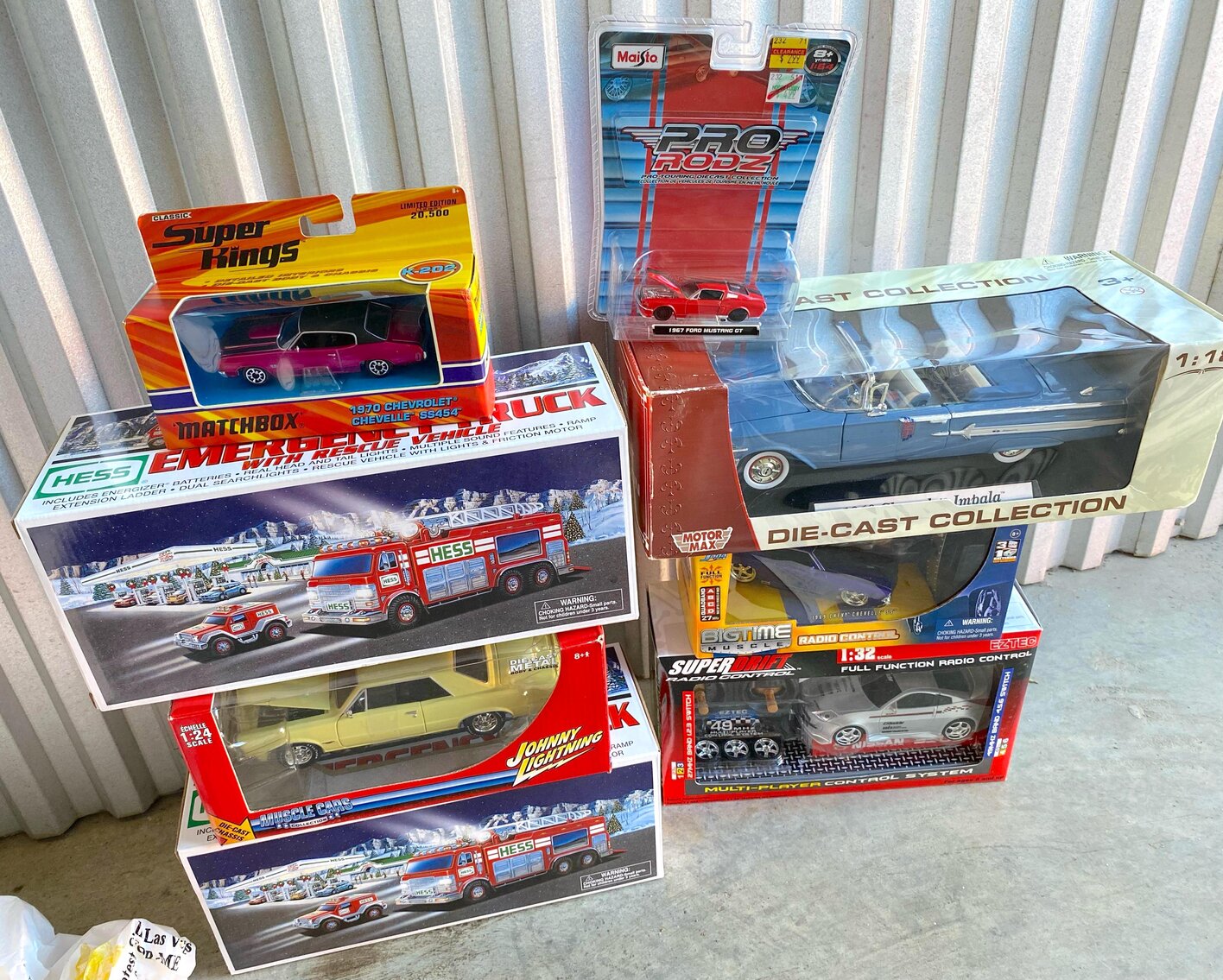 Image for MEGA 2-RING COLLECTOR'S ESTATE AUCTION