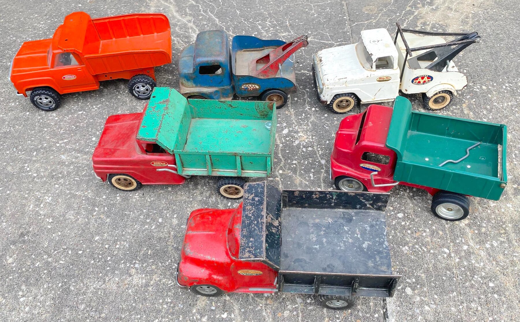 Image for MEGA 2-RING COLLECTOR'S ESTATE AUCTION