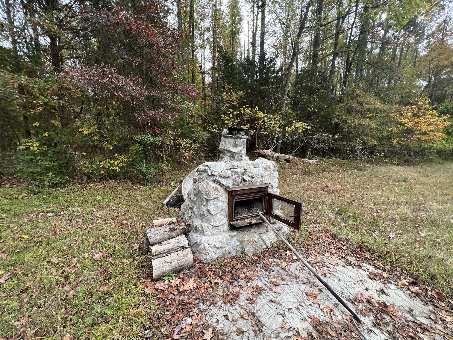 Image for 5 Bedroom, 1 Bath, 2180 Sq. Fix and Flip on .6 Acres