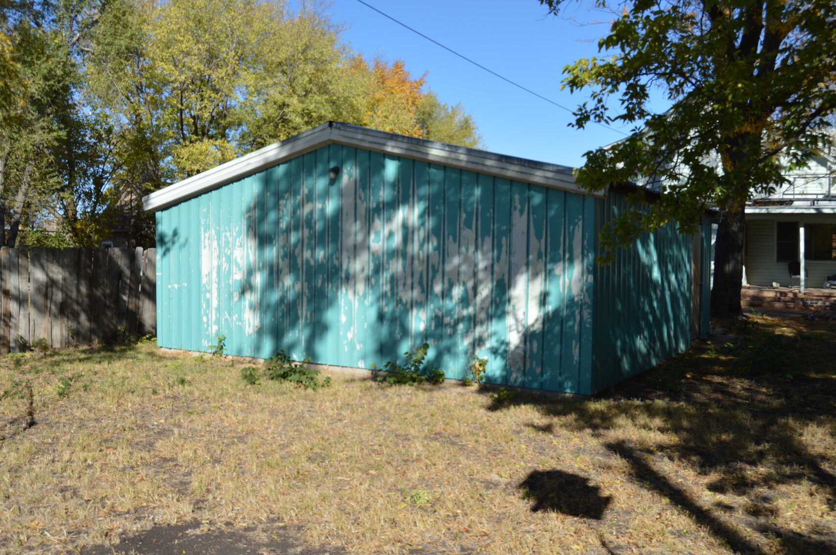 Image for 211 E 4th St