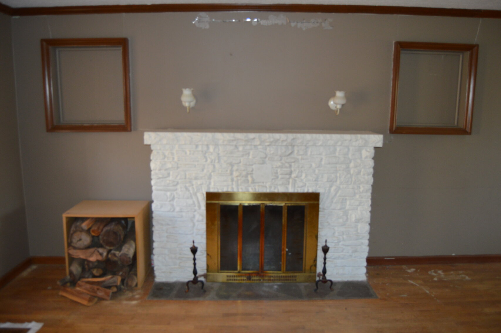 Image for 211 E 4th St