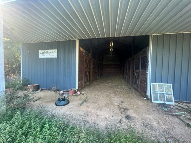 Image for 404 Robinson Road