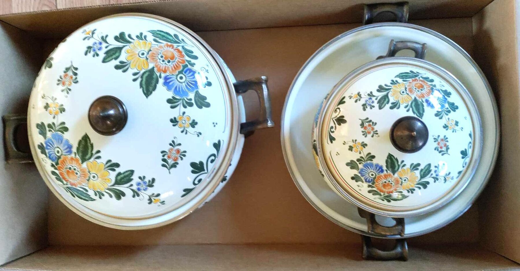 Image for Honda Civic, Ford Escape, Furniture, Decor, Kitchenware, Tools, Yard Items (Wildwood)