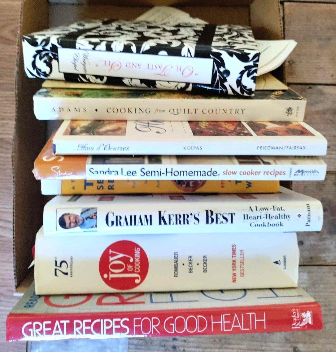 Image for Honda Civic, Ford Escape, Furniture, Decor, Kitchenware, Tools, Yard Items (Wildwood)