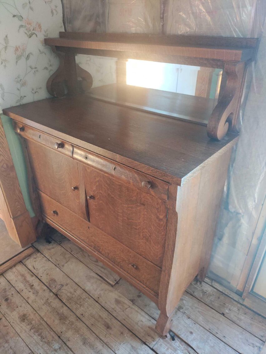 Image for Honda Civic, Ford Escape, Furniture, Decor, Kitchenware, Tools, Yard Items (Wildwood)