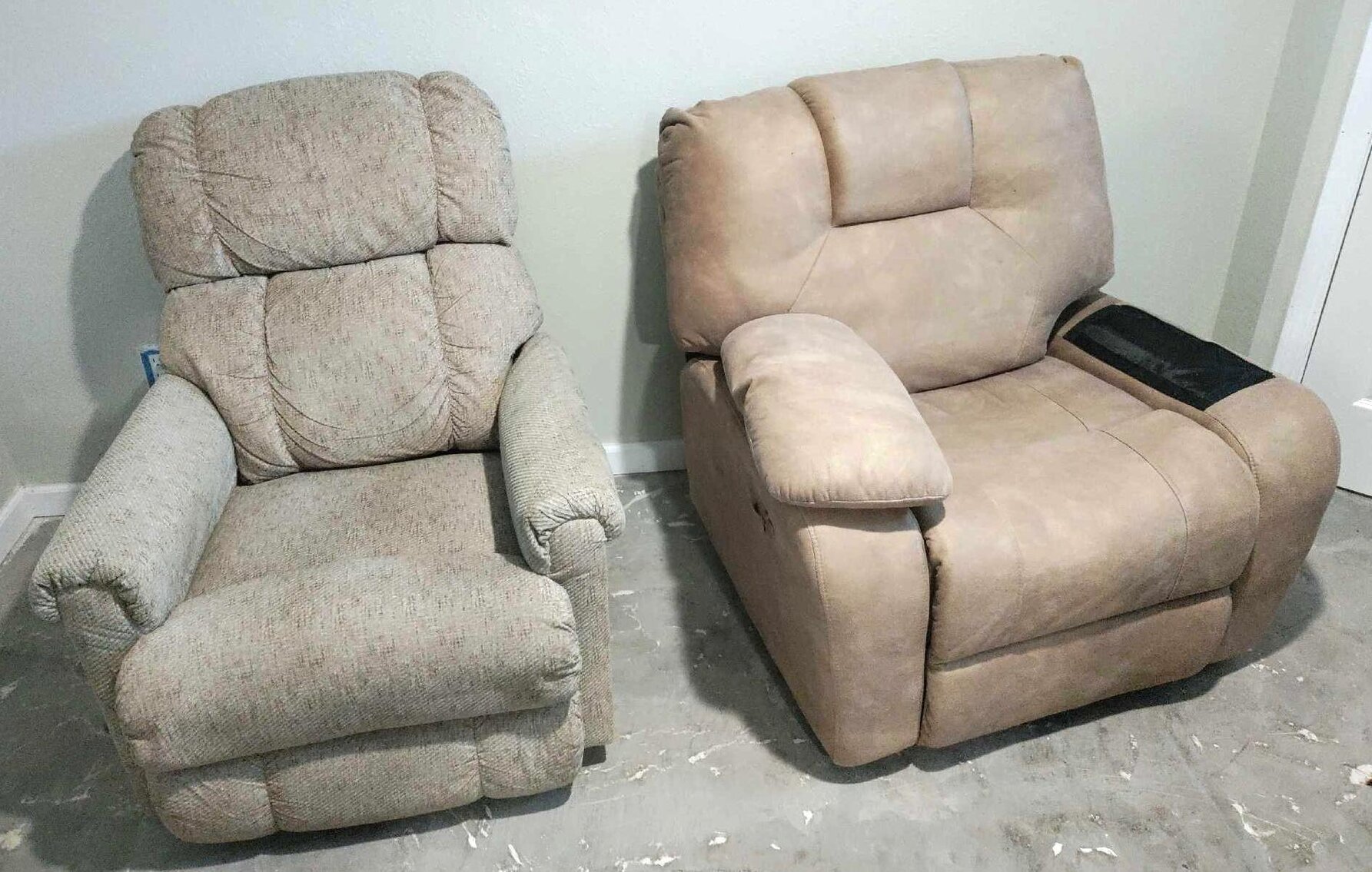 Image for Honda Civic, Ford Escape, Furniture, Decor, Kitchenware, Tools, Yard Items (Wildwood)