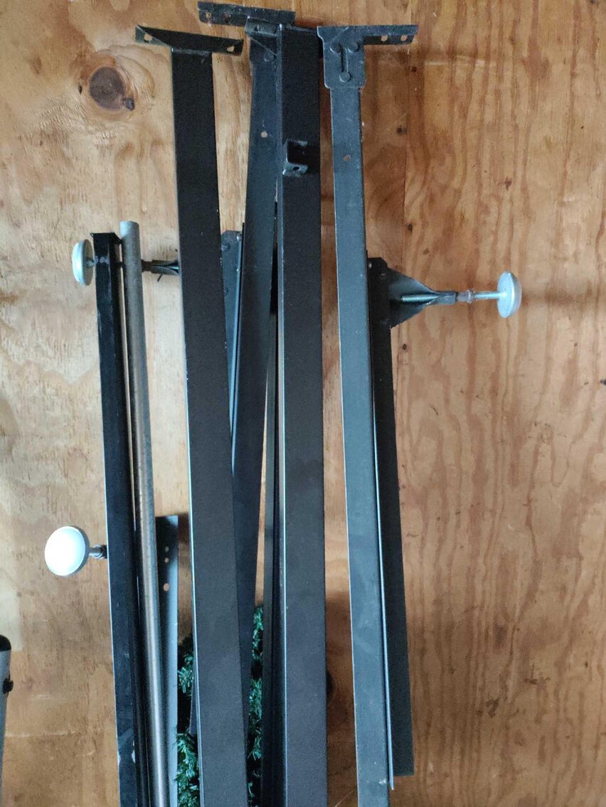 Image for Honda Civic, Ford Escape, Furniture, Decor, Kitchenware, Tools, Yard Items (Wildwood)