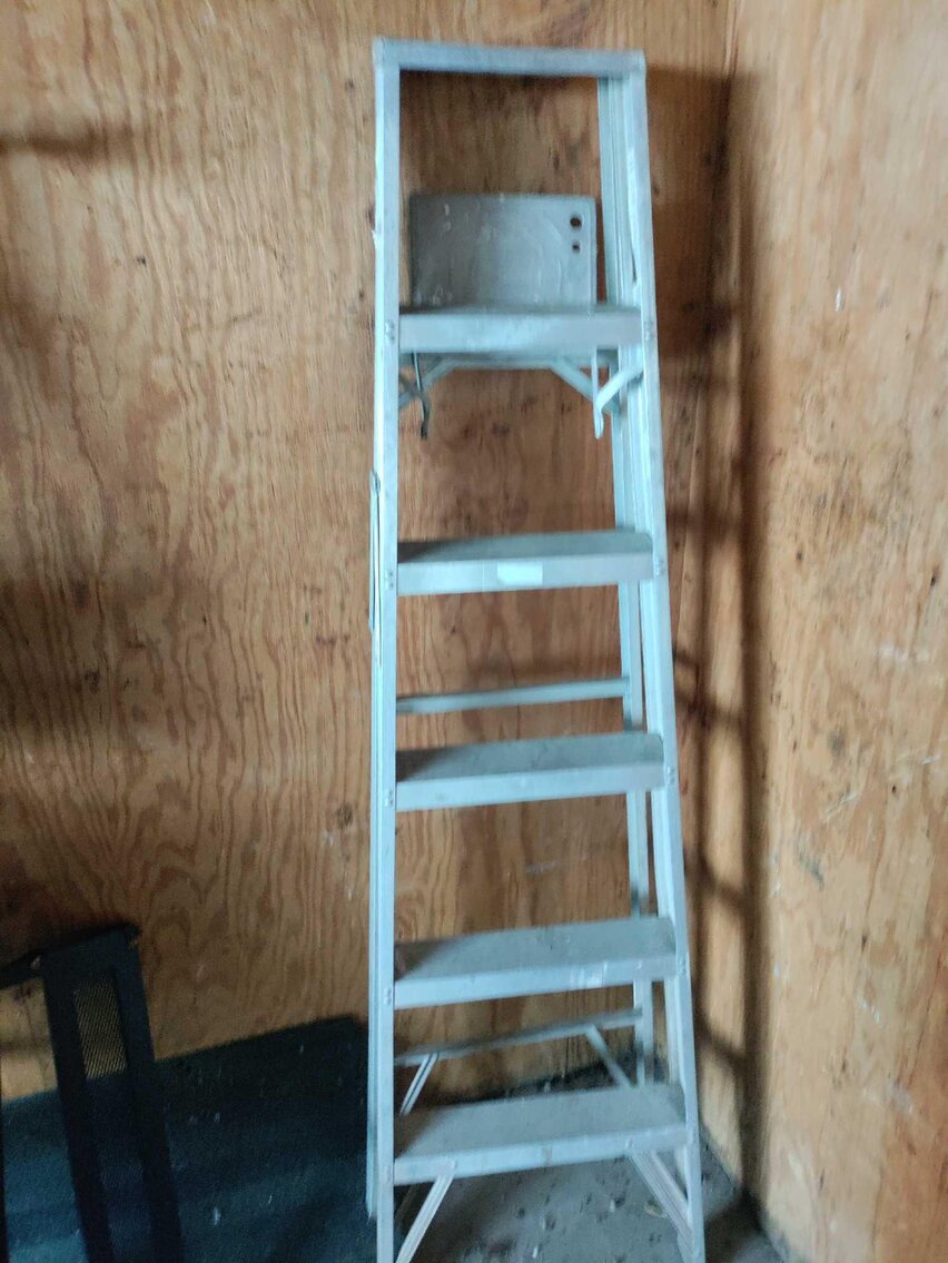 Image for Honda Civic, Ford Escape, Furniture, Decor, Kitchenware, Tools, Yard Items (Wildwood)