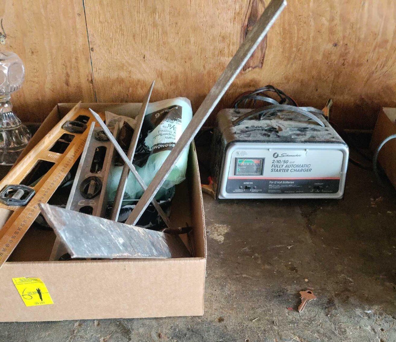 Image for Honda Civic, Ford Escape, Furniture, Decor, Kitchenware, Tools, Yard Items (Wildwood)