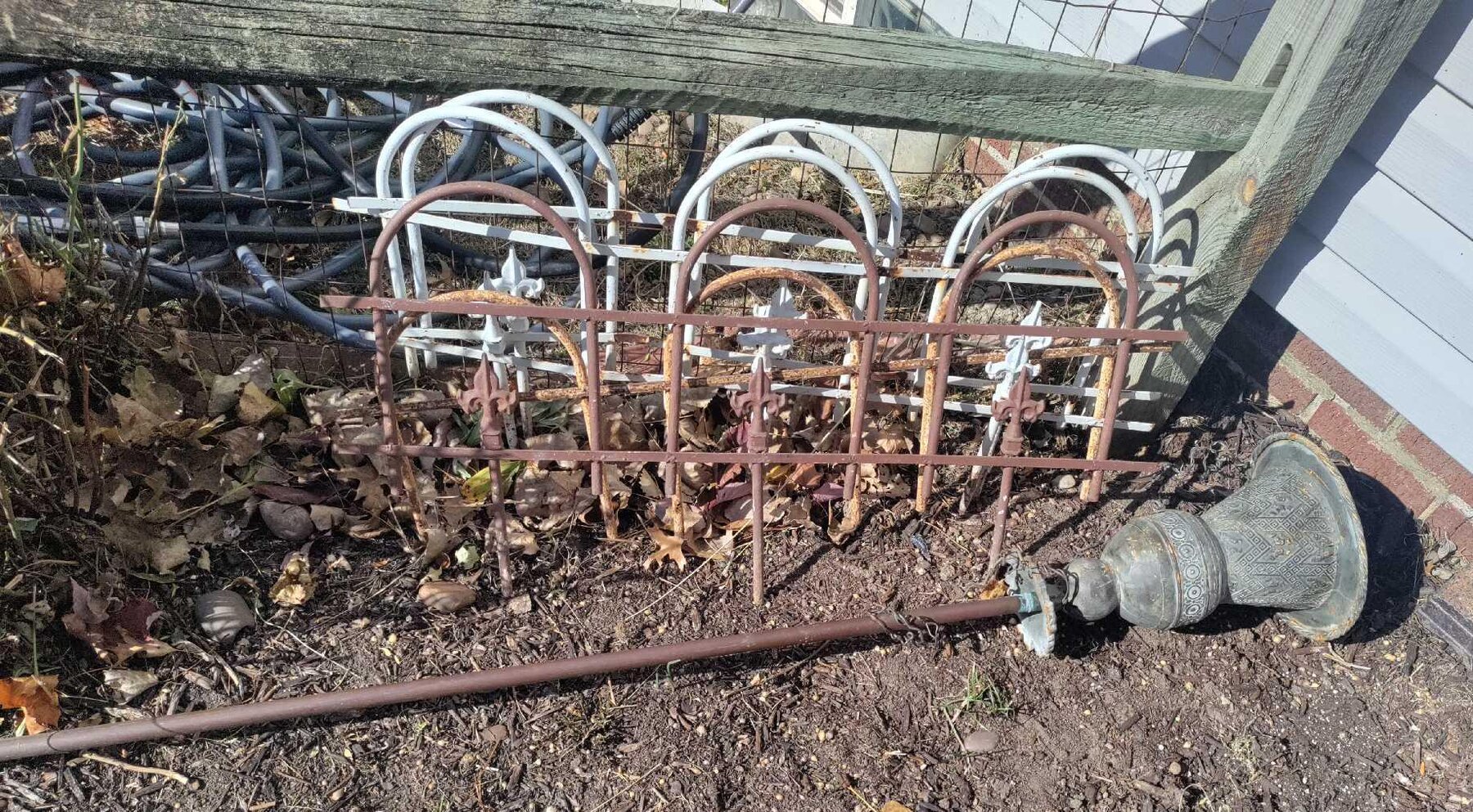 Image for Honda Civic, Ford Escape, Furniture, Decor, Kitchenware, Tools, Yard Items (Wildwood)