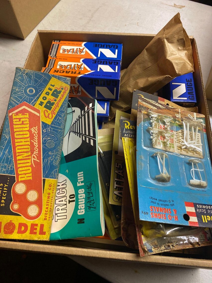 Image for Hot Rod Car Show Memorabilia, Toys, Trains, Die Casts, Furniture, Tools (Fredelia)