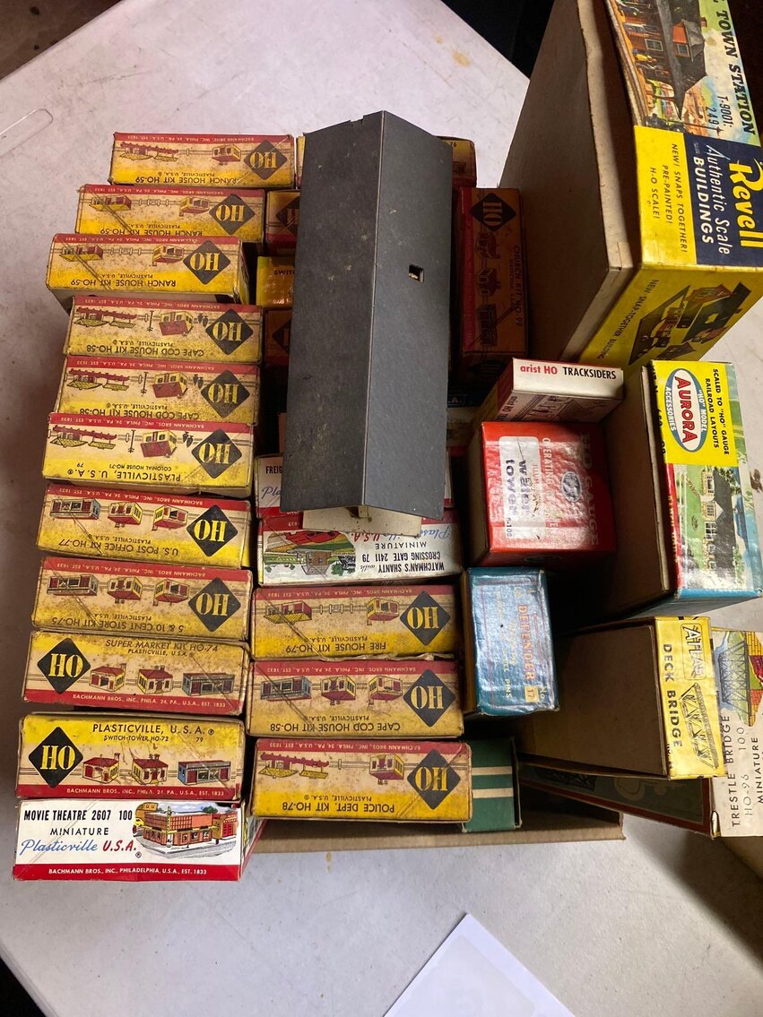 Image for Hot Rod Car Show Memorabilia, Toys, Trains, Die Casts, Furniture, Tools (Fredelia)