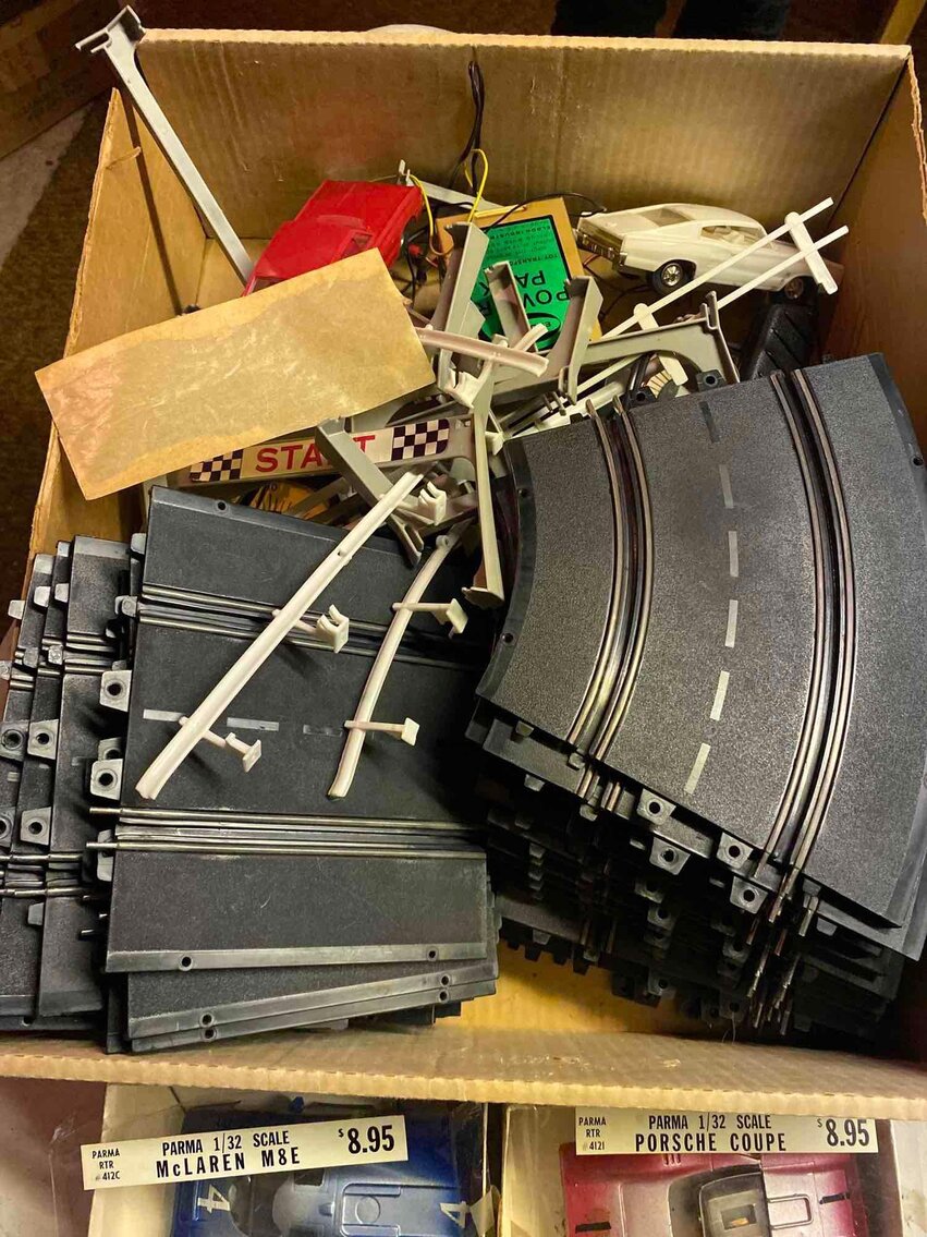 Image for Hot Rod Car Show Memorabilia, Toys, Trains, Die Casts, Furniture, Tools (Fredelia)