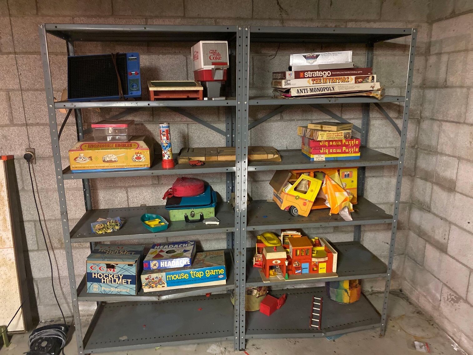 Image for Hot Rod Car Show Memorabilia, Toys, Trains, Die Casts, Furniture, Tools (Fredelia)