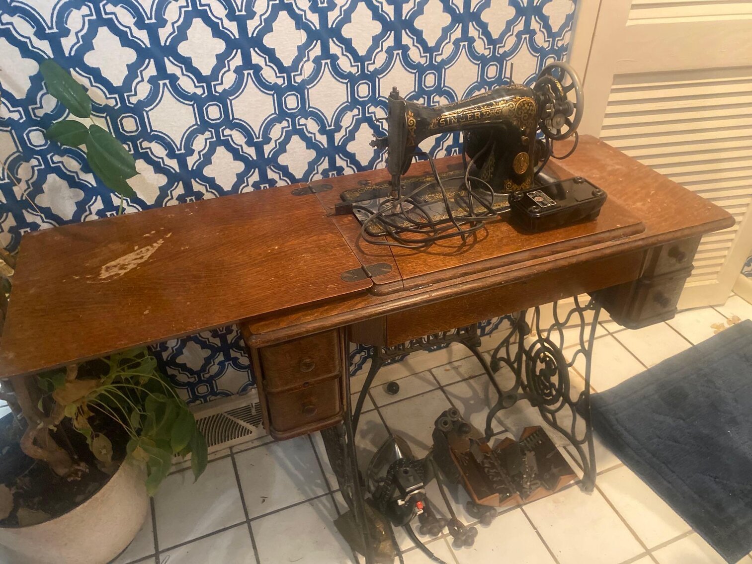 Image for Hot Rod Car Show Memorabilia, Toys, Trains, Die Casts, Furniture, Tools (Fredelia)