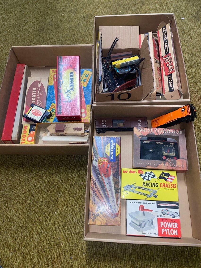 Image for Hot Rod Car Show Memorabilia, Toys, Trains, Die Casts, Furniture, Tools (Fredelia)