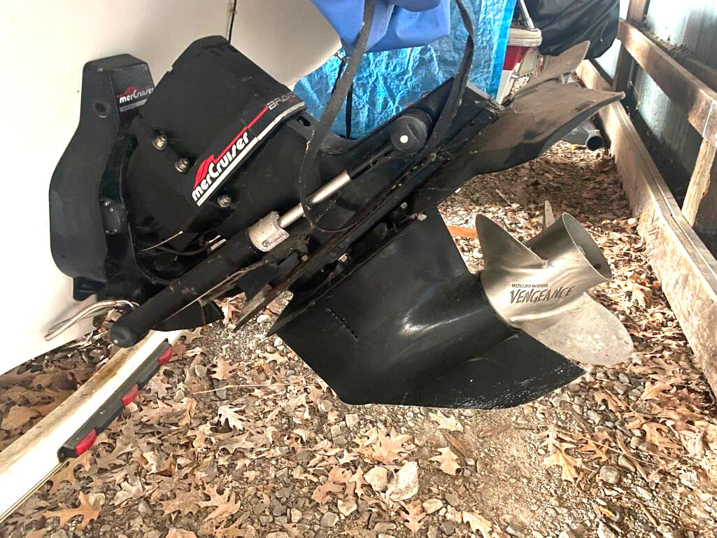 Image for 1999 Crownline 225 CCR 22 ft. Boat with Trailer (Glanzman)