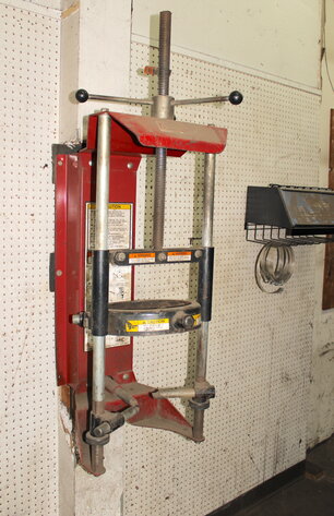 Image for Pro Brake & Muffler Liquidation Auction