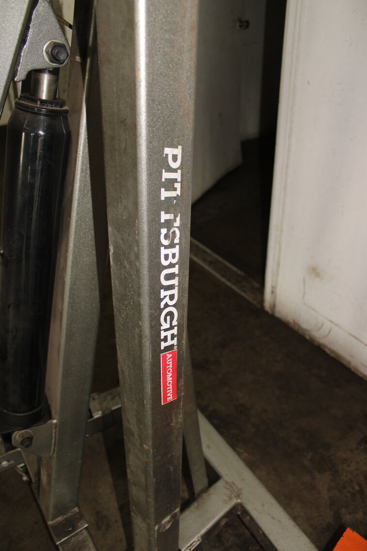 Image for Pro Brake & Muffler Liquidation Auction