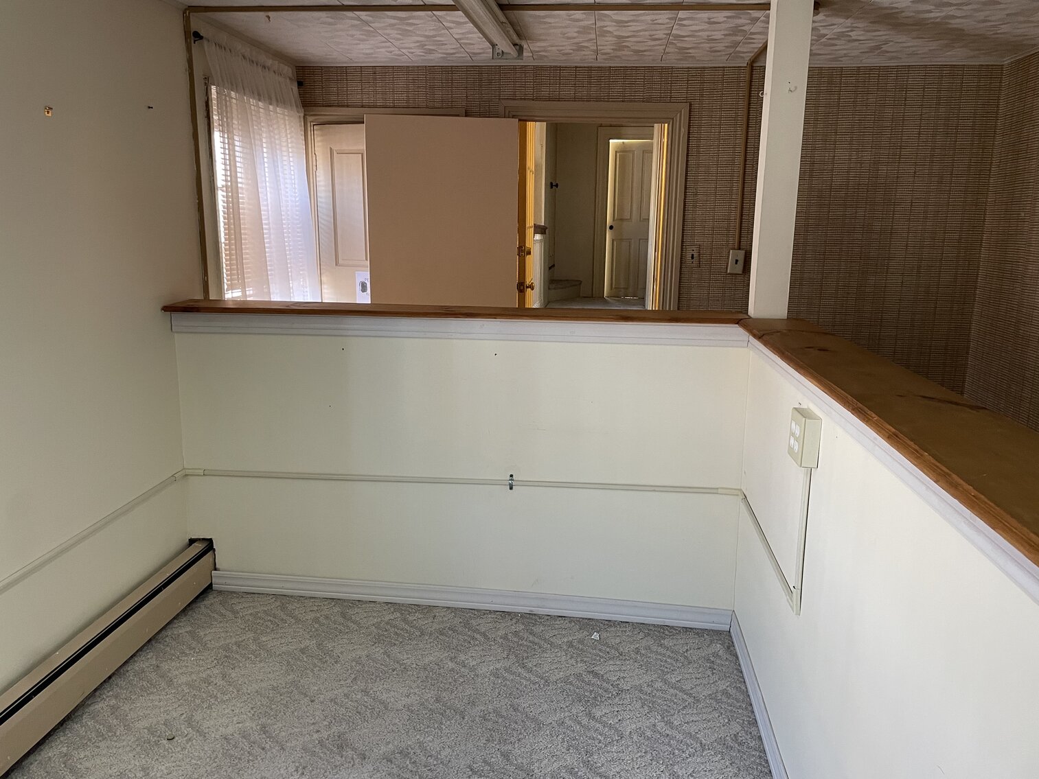 Image for Bankruptcy Auction - 2-Story 4,000 +/- SF Professional Office Building w/ Private Parking Lot in Downtown Salem