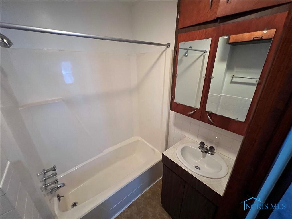 Image for MINIMUM BID AUCTION $19,000! 154 Spencer St.