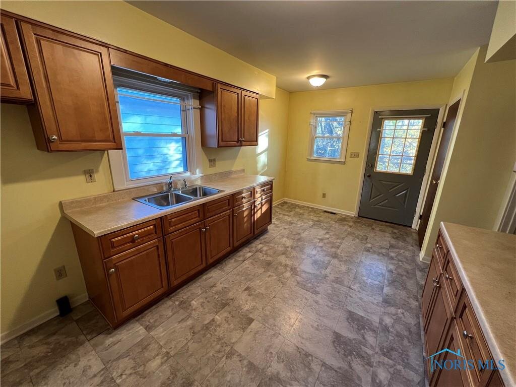 Image for MINIMUM BID AUCTION $19,000! 1423 Queen St.