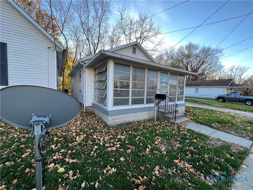 Image for MINIMUM BID AUCTION $19,000! 1425 Queen St.