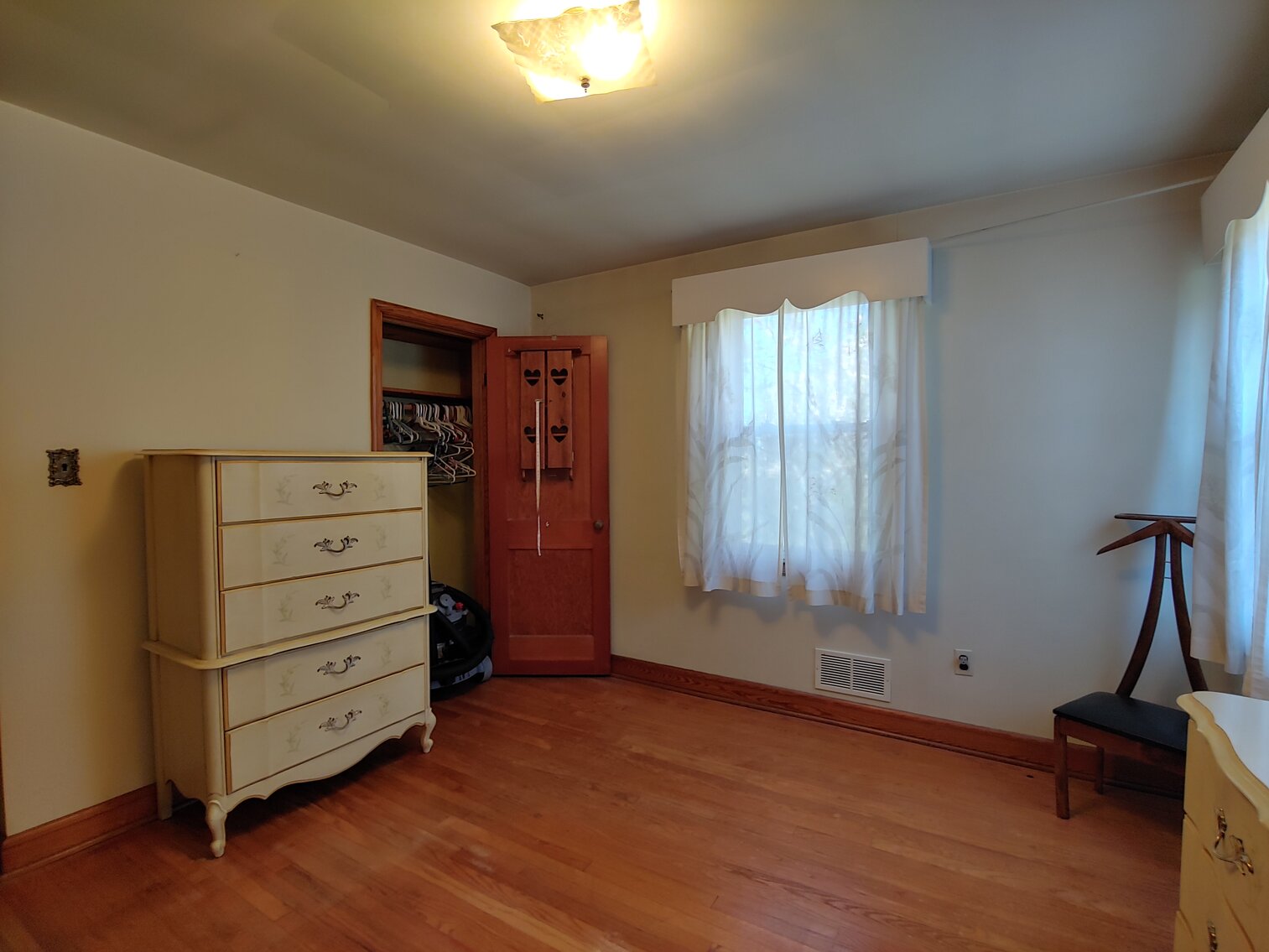 Image for 3 BEDROOM 2-STORY BRICK CAPE COD  W/ HUMMELS, COLLECTORS ITEMS & HOUSEHOLD GOODS