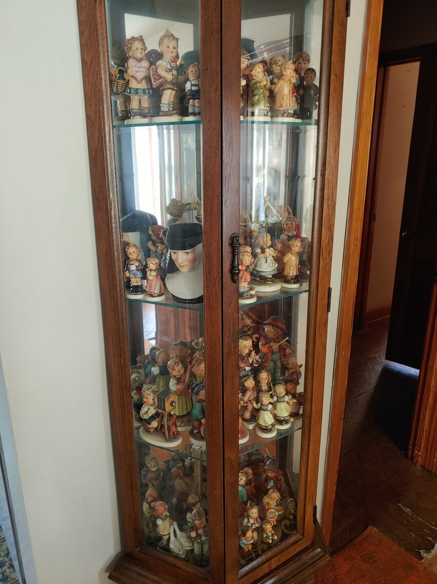 Image for 3 BEDROOM 2-STORY BRICK CAPE COD  W/ HUMMELS, COLLECTORS ITEMS & HOUSEHOLD GOODS