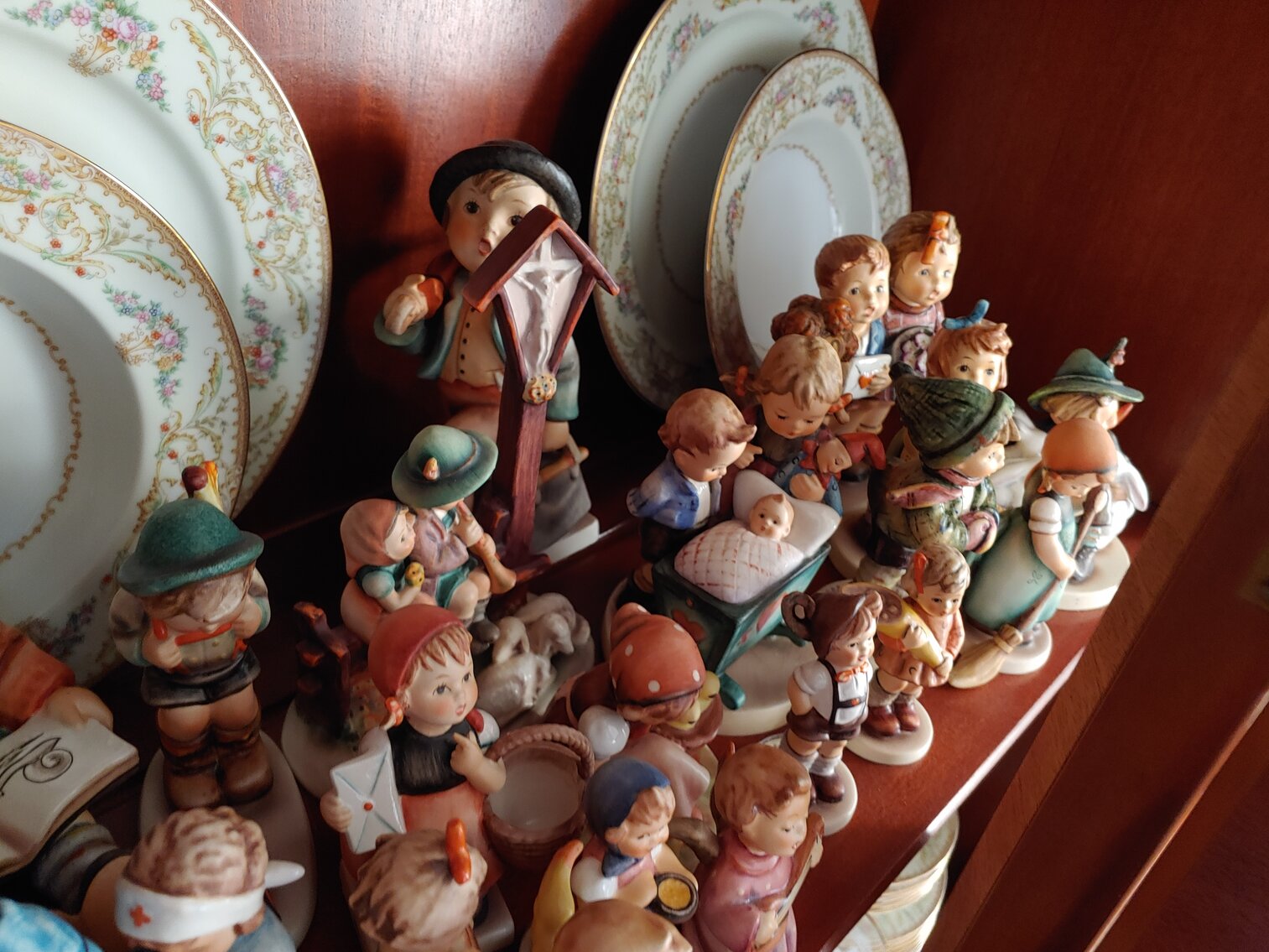 Image for 3 BEDROOM 2-STORY BRICK CAPE COD  W/ HUMMELS, COLLECTORS ITEMS & HOUSEHOLD GOODS