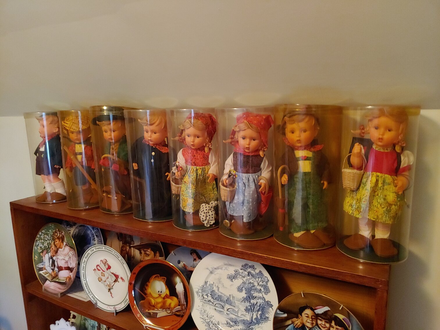 Image for 3 BEDROOM 2-STORY BRICK CAPE COD  W/ HUMMELS, COLLECTORS ITEMS & HOUSEHOLD GOODS