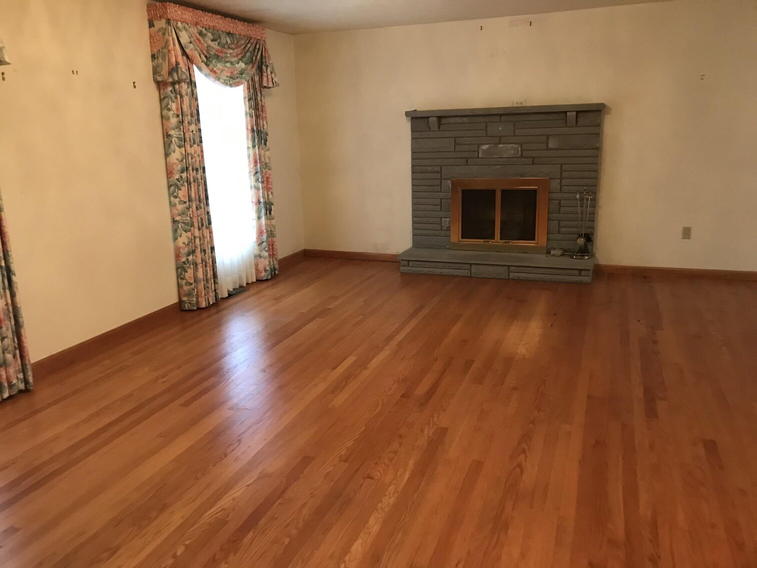 Image for SOLD $209,000 - Move-in Ready 5-Bedroom Brick Home