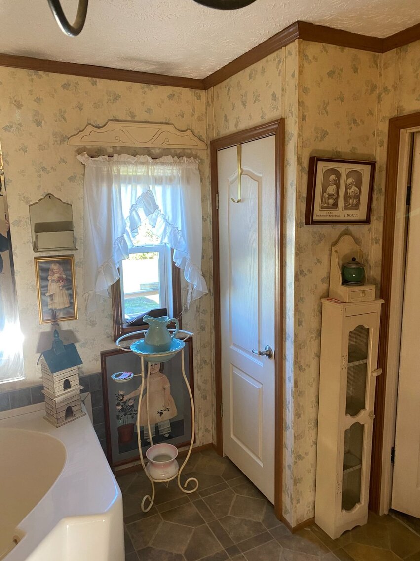 Image for Charity Ln Temperanceville, VA Real Estate Auction/ Estate of Bill Hickman