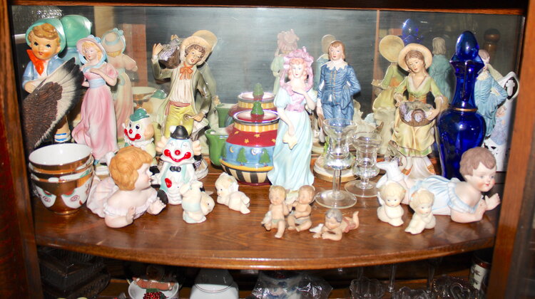 Image for HUGE 2-RING LIVING ESTATE AUCTION