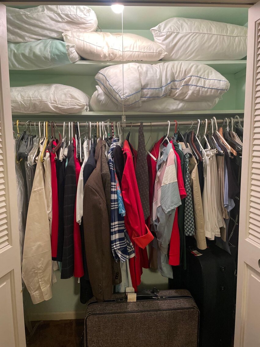 Image for Tools, Antiques, Glassware, Costume and Gold Jewelry, Collectibles, and Furnishings (S Holland Sylvania)