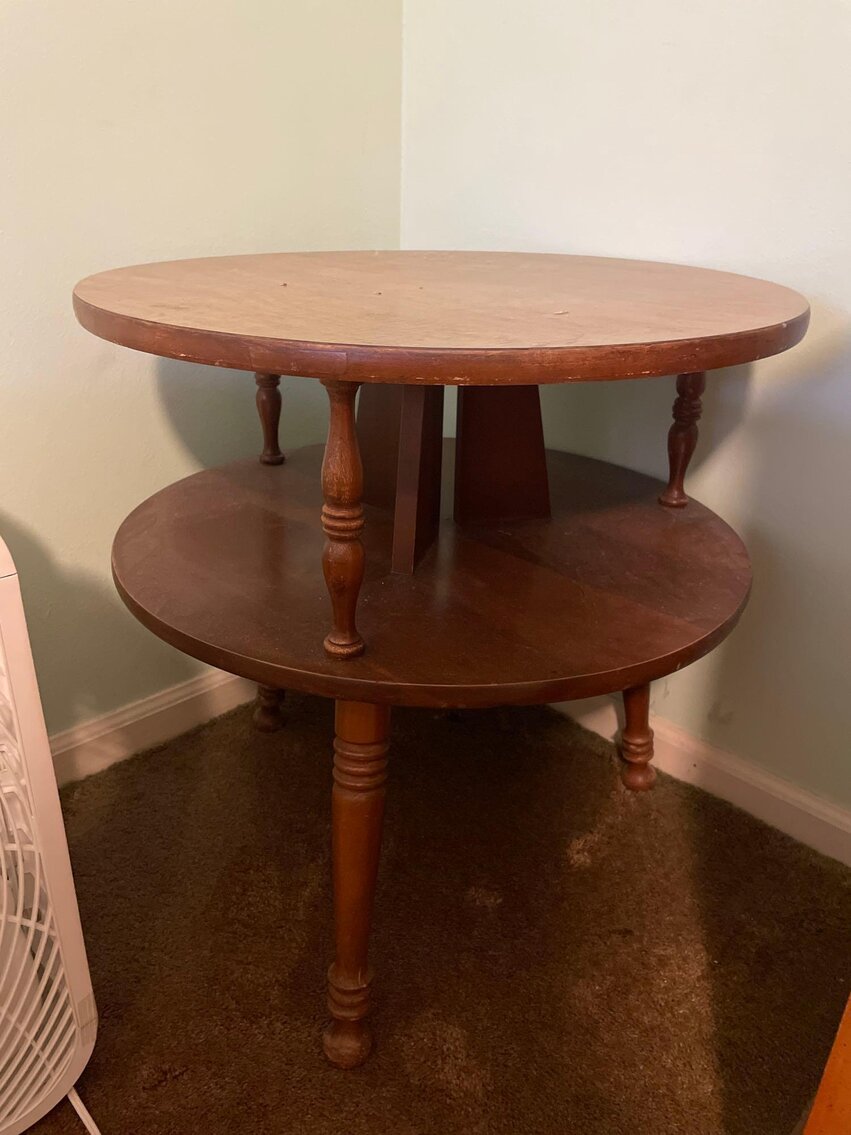 Image for Tools, Antiques, Glassware, Costume and Gold Jewelry, Collectibles, and Furnishings (S Holland Sylvania)