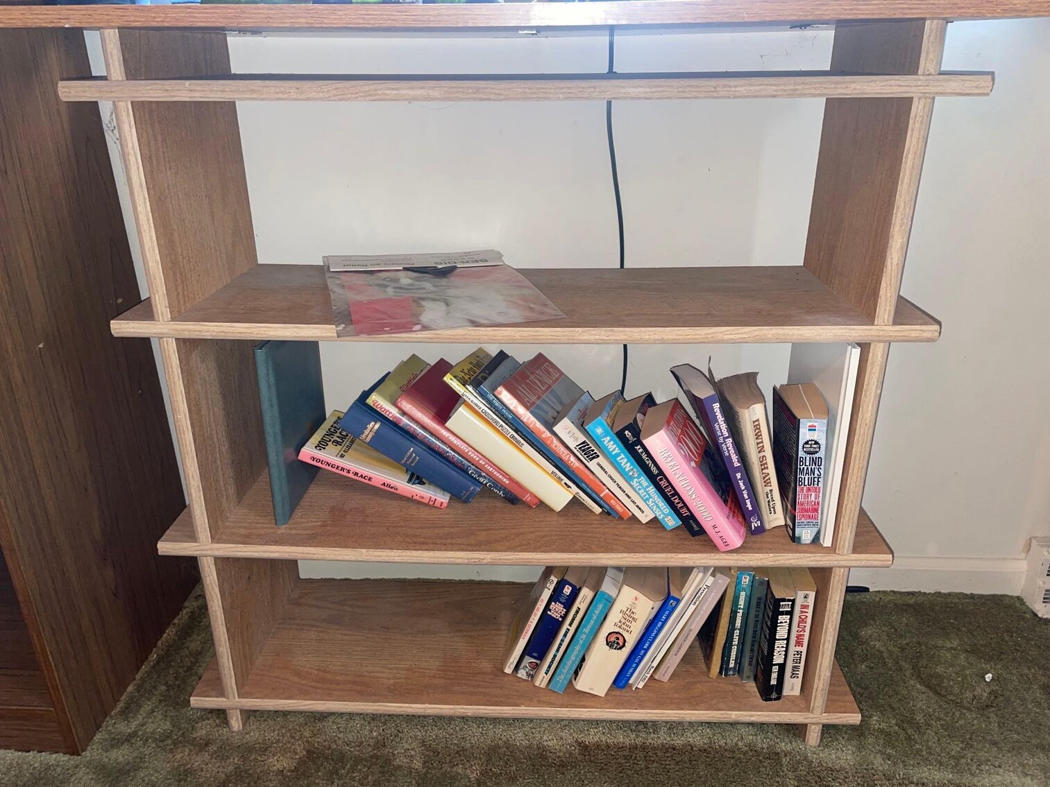 Image for Tools, Antiques, Glassware, Costume and Gold Jewelry, Collectibles, and Furnishings (S Holland Sylvania)